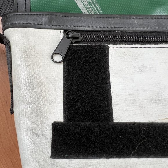 FREITAG F41 HAWAII FIVE-0 Mini Messenger Bag – Unisex - Picture 7 of 10